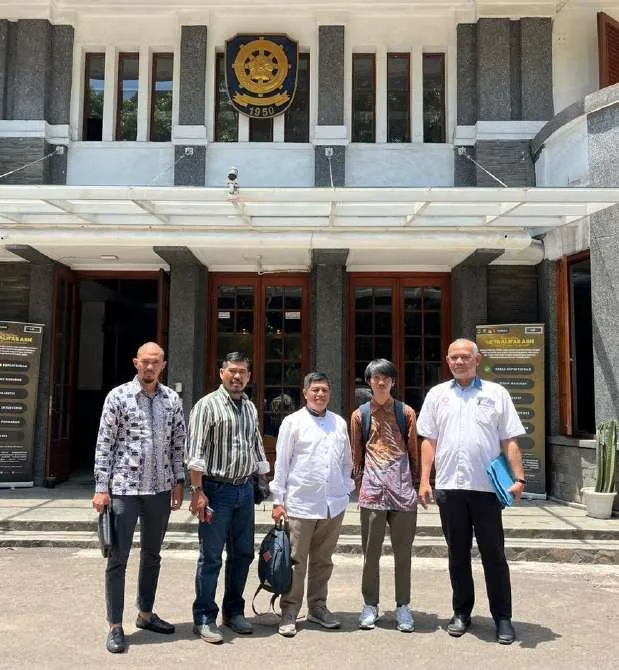 Pendampingan klien di instansi